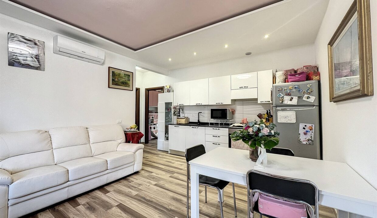 1-soggiorno-cucina