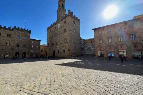 volterra-piazza-dei-priori